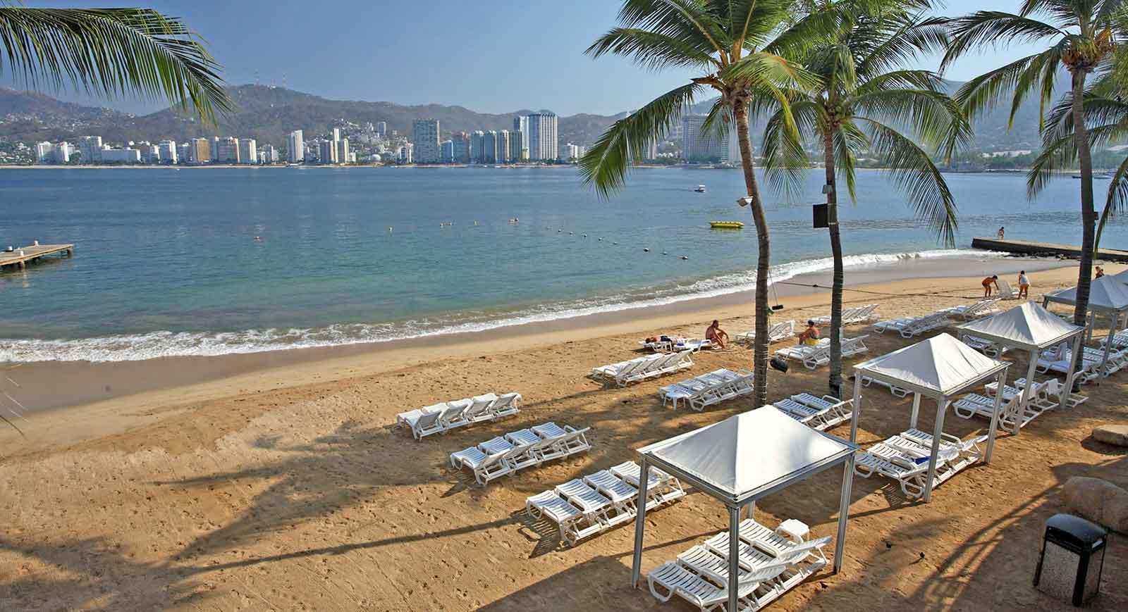 Ritz Acapulco All Inclusive Exteriér fotografie View of the beach