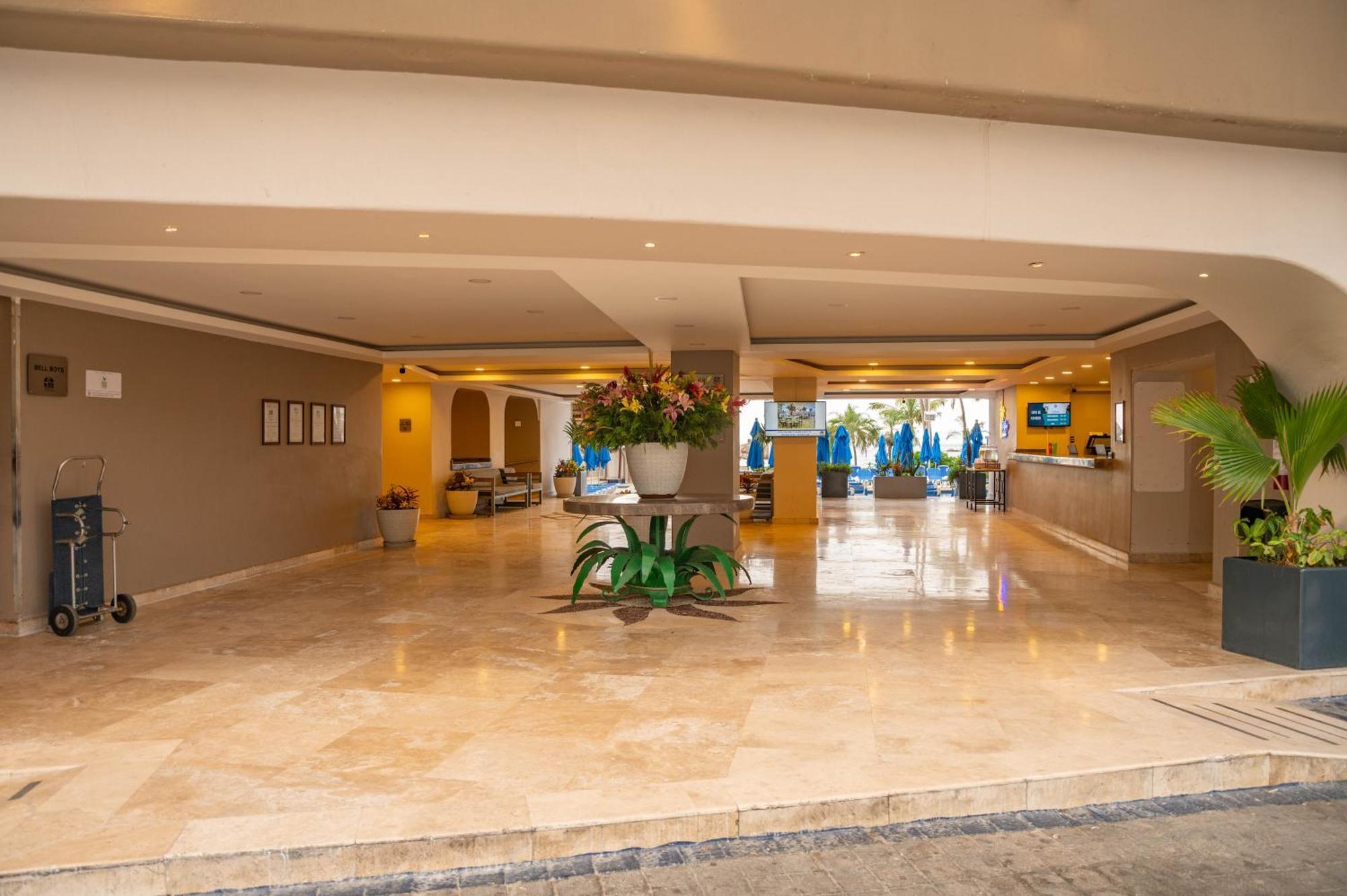 Ritz Acapulco All Inclusive Exteriér fotografie Lobby