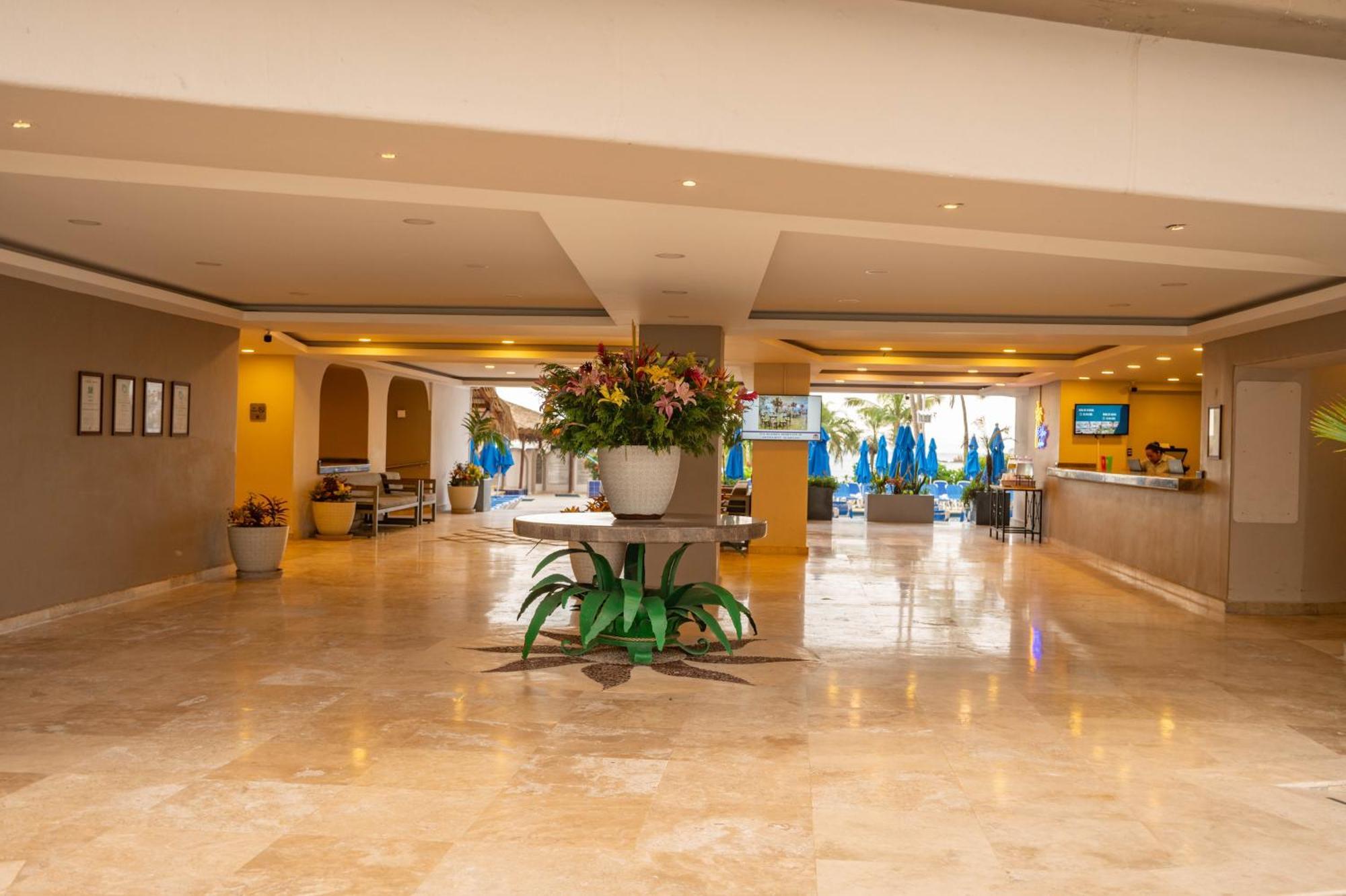 Ritz Acapulco All Inclusive Exteriér fotografie Lobby