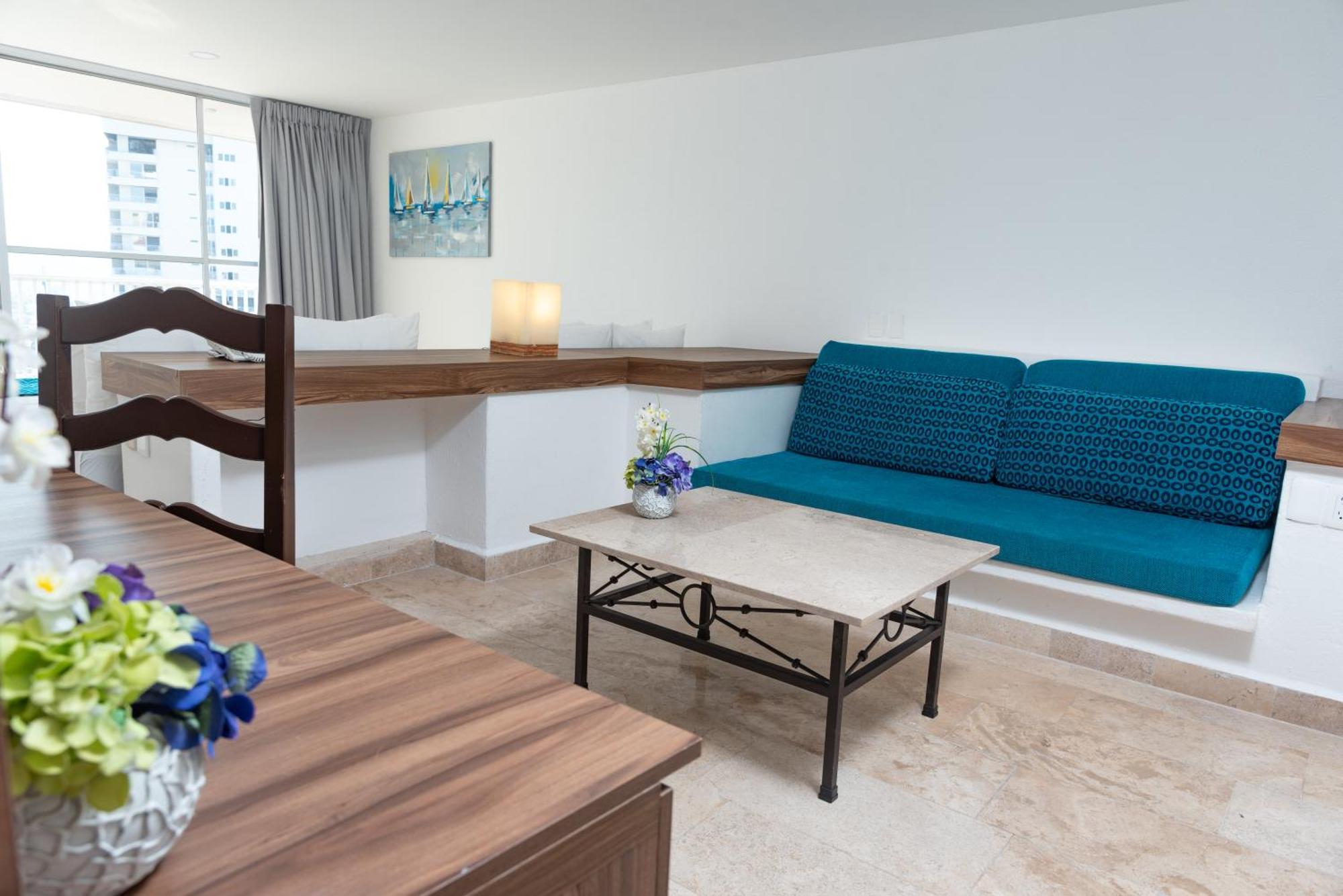 Ritz Acapulco All Inclusive Exteriér fotografie A living room at the hotel